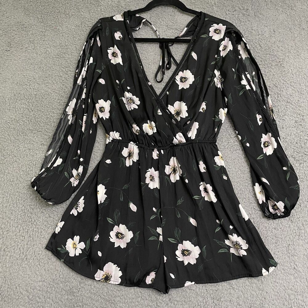 Urban Outfitter Sugar Magnolia Wrap Romper Womens Small READ No BELT